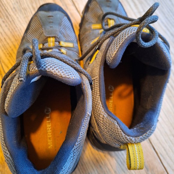 Merrell Men’s Onvoyer Mid Waterproof Hiking Boots - Picture 5 of 7